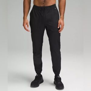 Lululemon “License to Train” Jogger (Large)